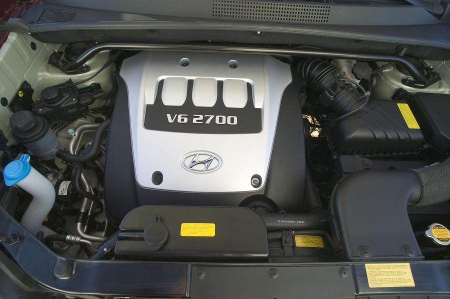  Hyundai Tucson 2004 года  (фото 15 из 74)